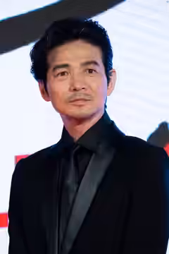 第32回 東京国際映画祭 オープニングセレモニー 吉岡秀隆 (男はつらいよ お帰り 寅さん) (2019)