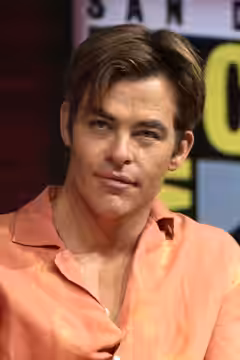 A cropped version of File:Chris Pine &amp; Gal Gadot at the 2018 Comic-Con International.jpg