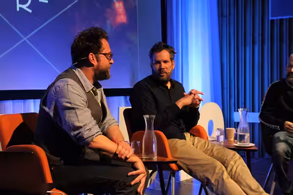 Bakom Babylon Berlin: Dobbeltime Med: Uli Hanisch &amp; Achim von Borries, Asbjørn Slettemark (2019)