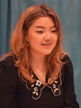 Elizabeth Yu at GalaxyCon Raleigh in 2024