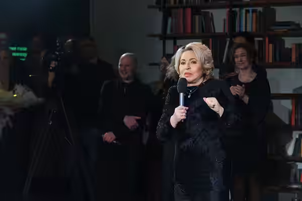 Валентина Матвиенко поздравила Народную артистку СССР Алису Фрейндлих с 90-летним юбилеем (2024)