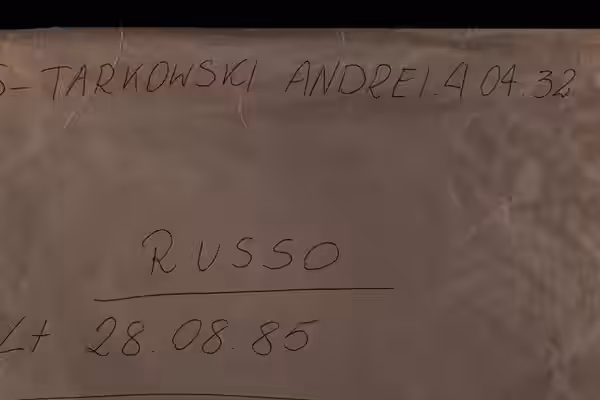 Busta contenente la scheda di registrazione personale di Andrei Tarkowski presso il campo profughi di Latina (1985)