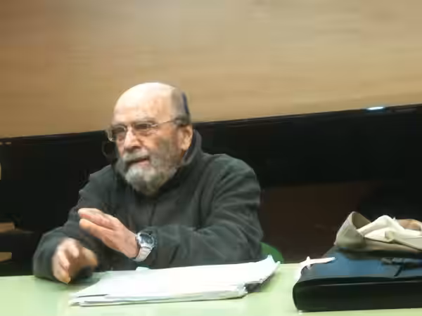 El compositor Luis de Pablo en el Conservatorio Profesional Joaquín Turina de Madrid, 5 de marzo de 2014.