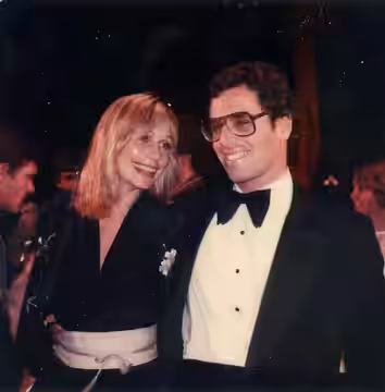 Sally Kellerman and her husband-to-be Jonathan D. Krane at the premiere of Bette Midler's movie THE ROSE, 11/7/79 - Permission granted to copy, publish, broadca (1979)