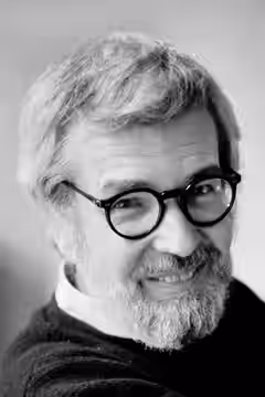 Robert Benton