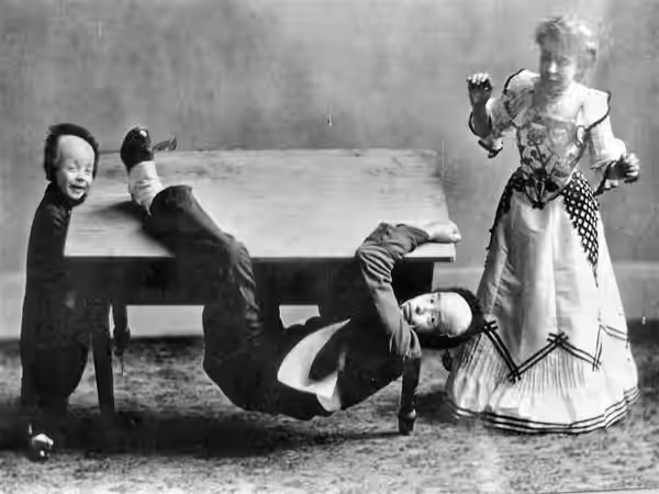The Three Keatons. Six-year-old Buster Keaton with his parents Myra and Joe Keaton during a Vaudeville act. (1901)