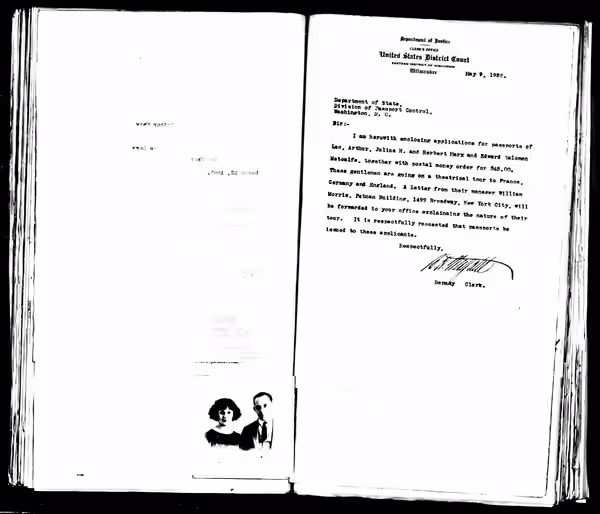 Marx brothers passport application from 1922, page 1