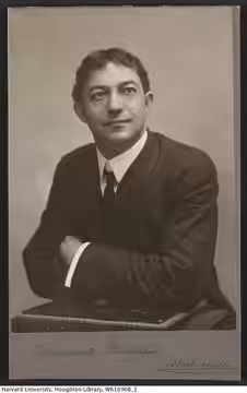 Cabinet card image of American stage and film actor Edmund Breese (1871–1936). From a collection dated 1918. TCS 1.3576, Harvard Theatre Collection, Harvard Uni