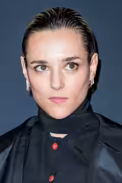 Jehnny Beth