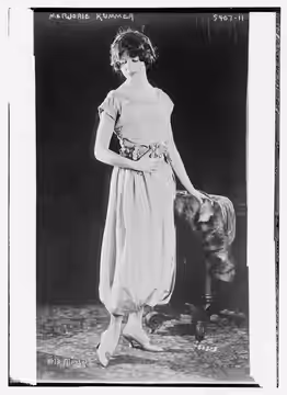 Title: Marjorie Kummer Abstract/medium: 1 negative : glass ; 5 x 7 in. or smaller. (1900)