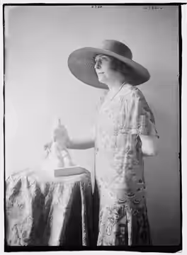 Title: Nash Abstract/medium: 1 negative : glass ; 5 x 7 in. or smaller. (1900)