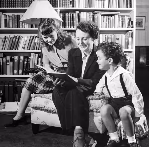 Photograph of Mary Astor with her daughter Marilyn Thorpe, and her son Anthony del Campo (1944)