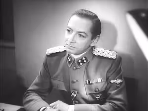 Harry Feist in una scena del film italiano Roma città aperta (1945)