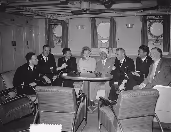 Collectie / Archief : Fotocollectie Anefo Reportage / Serie : [ onbekend ] Beschrijving : Circusdirecteur Frans Mikkenie en zijn vrouw/paardendressuurartieste V (1952)