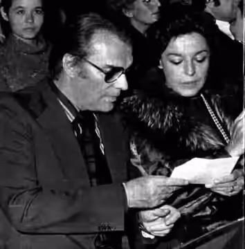 Italian actors Giorgio Albertazzi and Anna Proclemer attend a concert of Ornella Vanoni at the Teatro Olimpico in Rome (1974)