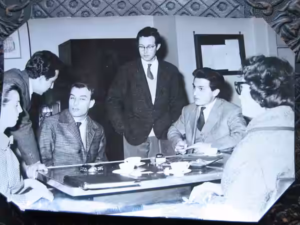 Aula magna dell'Università La Sapienza di Roma. De Liguori con Giorgio Albertazzi Anna Proclemer di spalla (2006)