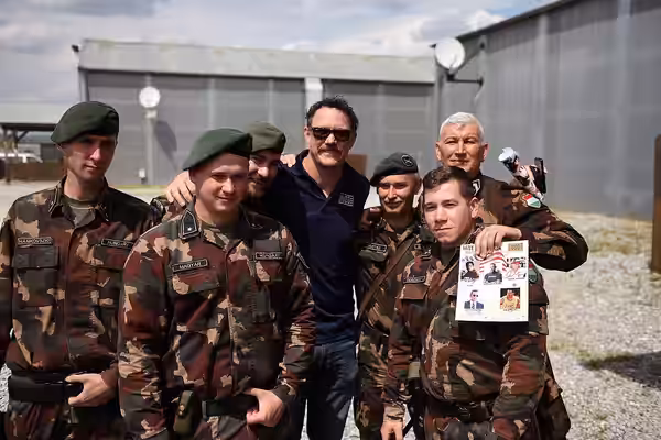 Actor Matthew Lillard with international partner nation soldiers at Camp Bondsteel, Kosovo, as Army Gen. Frank Grass, chief, National Guard Bureau, leads the fi (2016)