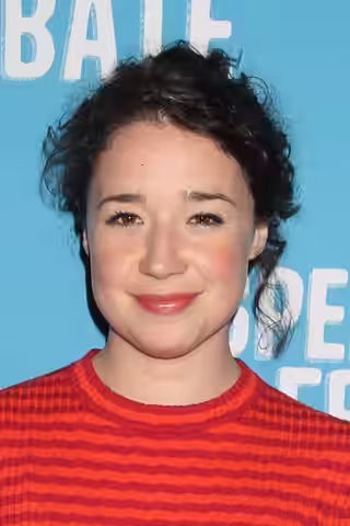 Sarah Steele