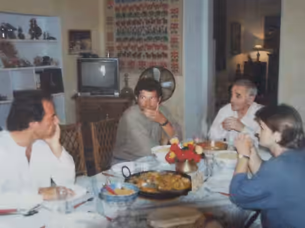 Une pause pendant le film "Rendez-vous au comptoir" réalisé par Charles Dubois (1995)