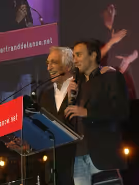 Gérard Darmon &amp; Élie Semoun au meeting de Bertrand Delanoé, en février 2008