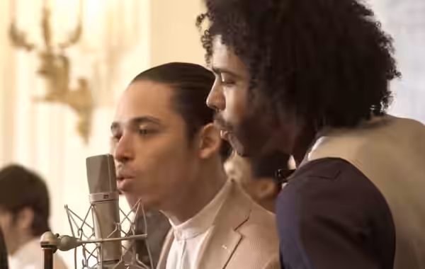 Anthony Ramos and Daveed Diggs in a Hamilton performance at the White House; screencap circa 5:25