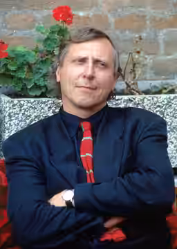 Il regista Peter Greenaway alla Mostra del cinema di Venezia del 1987