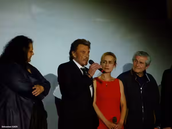Johnny Hallyday, Sandrine Bonnaire et Claude Lelouche à l'avant-première du film Salaud, on t'aime, le 31 mars 2014.