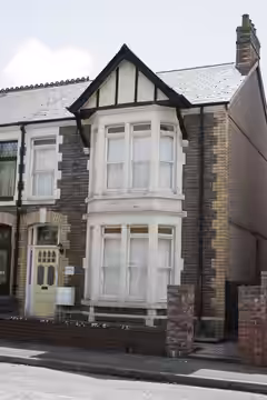 Philip Burton's lodgings, where later Richard Burton as adoptee, resided. (2022)
