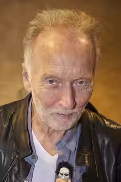 Tobin Bell