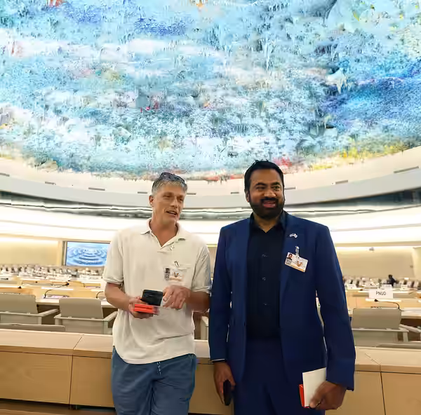 Legendary American singer, songwriter, artist and activist Joan Baez visited the United Nations Office in Geneva June 28 for a tour that included a visit to the (2023)