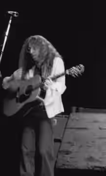 Waddy Wachtel with Linda Ronstadt - UT Arlington August 1977 (2009)