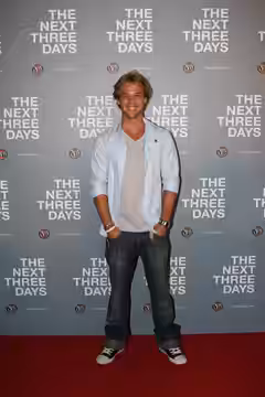 w:Lincoln Lewis at w:The Next Three Days Australian premiere in Sydney (2011)
