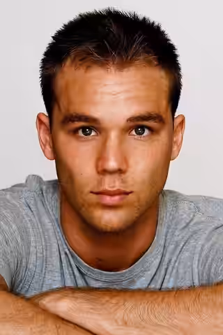 Lincoln Lewis