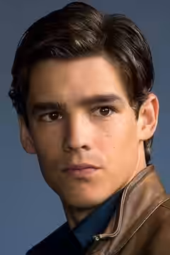 Brenton Thwaites