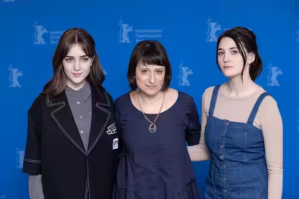 Talia Ryder, Eliza Hittman and Sidney Flanigan. (2020)
