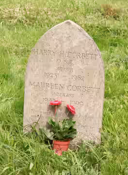 St Michael &amp; All Angels, Penhurst - Gravestone (2012)