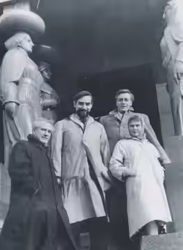 Stevan Kragujevic photo: Lawrence Olivier, Judy Dench, John Neville, Joseph O'Connor in Belgrade during an Old Vic tour of Yugoslavia, 1959 (with the approval o