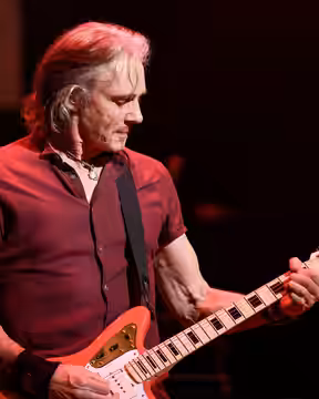 "Music Strong" benefit concert for the Borderline survivors and victim's families, in the Fred Kavli theatre at the Civic Arts Plaza in Thousand Oaks, Ventura C (2019)