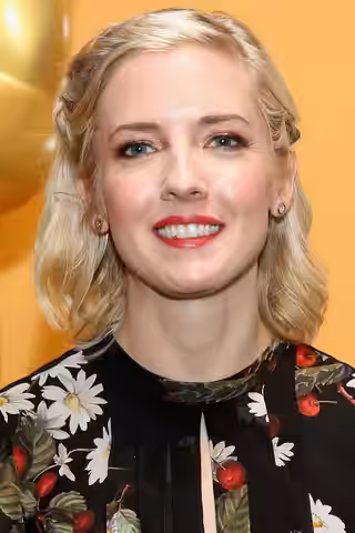 Katie Dippold