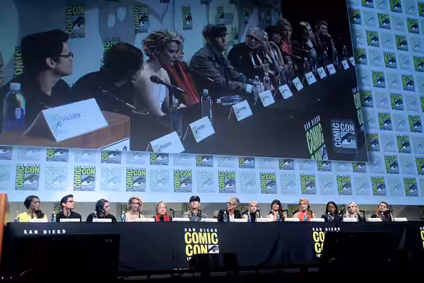 Angela Bassett, Matt Bomer, Evan Peters, Sarah Paulson, Kathy Bates, Ryan Murphy, Jamie Lee Curtis, Emma Roberts, Lea Michele, Skyler Samuels, Keke Palmer, Abig (2015)