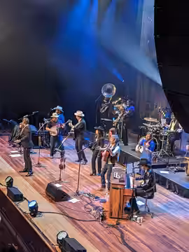 Molly Tuttle performs with Old Crow Medicine Show on New Year's Eve at Ryman Auditorium in downtown Nashville, Tennessee. (2023)