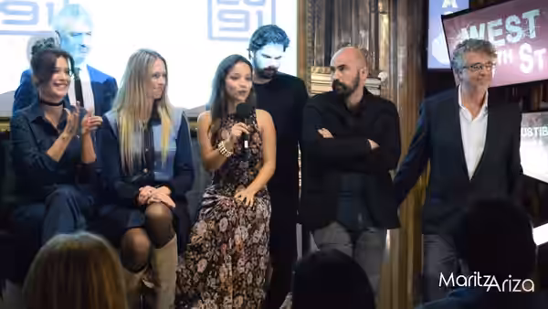 Actores de la serie 2091 en conferencia de prensa (2016)