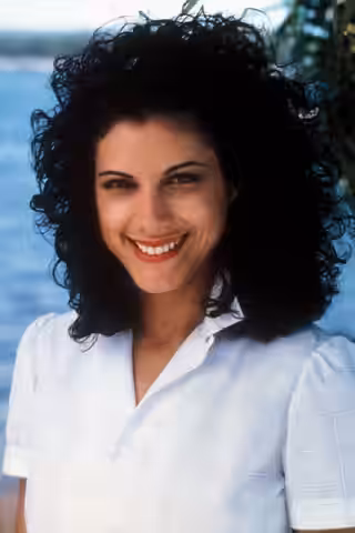 Saundra Santiago