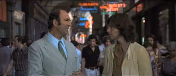Jean-Pierre Amielle e Michael Brandon in una scena di Quattro mosche di velluto grigio (1971)
