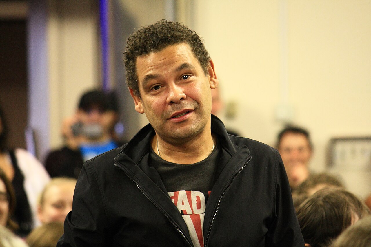 Craig Charles aka Dave Lister from Red Dwarf at Dimension Jump XV, Birmingham UK. Giving his best nonplussed face. (2009)