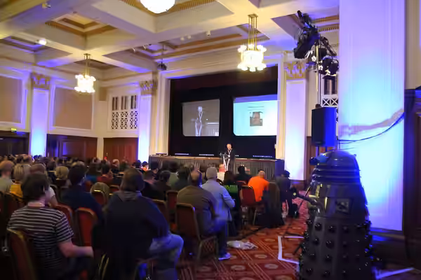 Robert Llewellyn speaks to QED audience 2014
