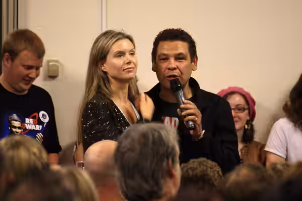 Craig Charles aka Dave Lister and Chloë Annett aka Kristine Kochanski from Red Dwarf at Dimension Jump XV, Birmingham UK (2009)