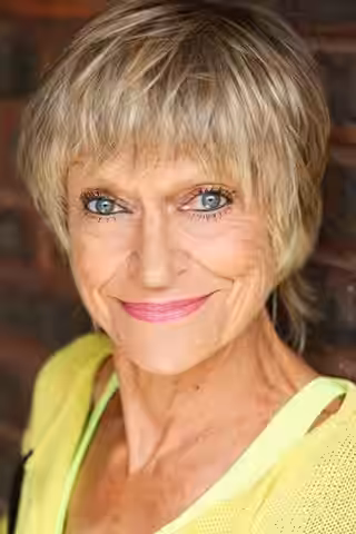 Nikki Kelly