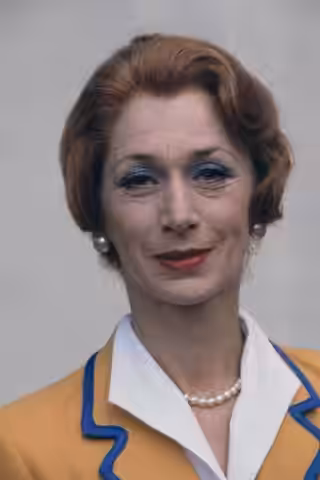 Diane Holland