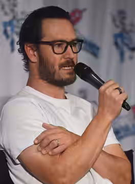 Mark-Paul Gosselaar at GalaxyCon Raleigh in 2022